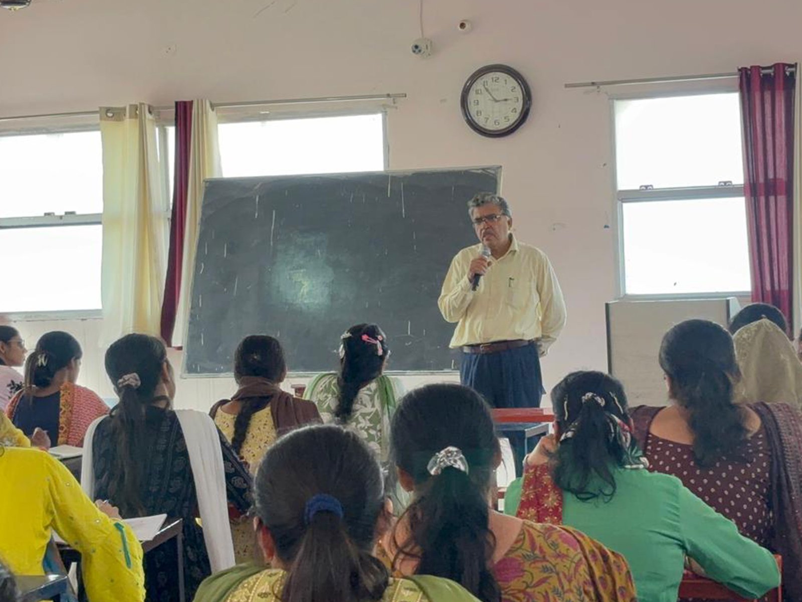 A teachers’ workshop on the theme Teaching is a craft